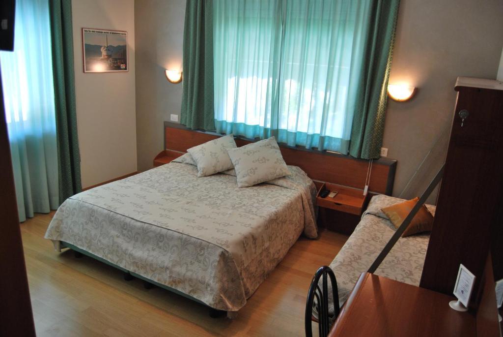 Villa Chiara Lazise Room photo